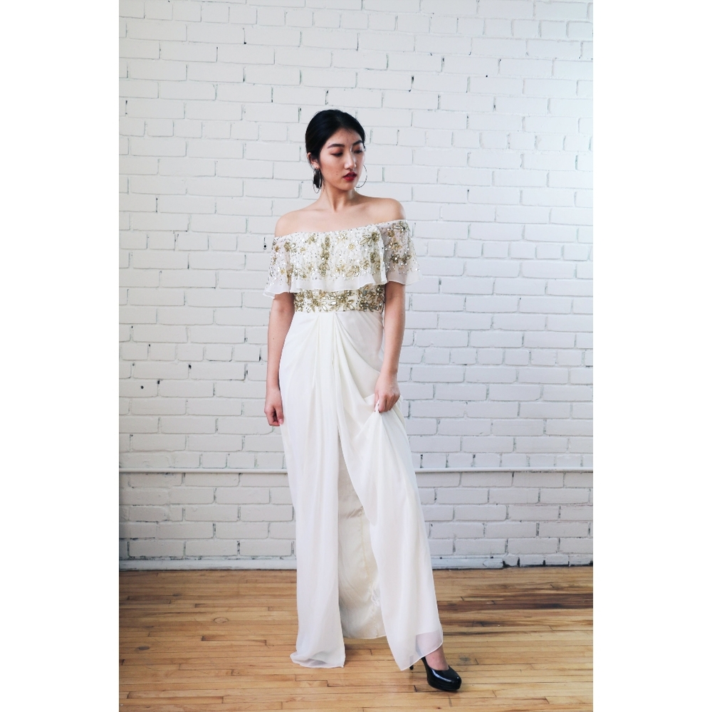 Virgos Lounge | Off-the-shoulder Gown